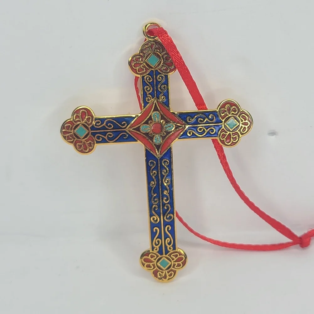 Vintage Hallmark Keepsake Classic Cross Ornament‎ by LaDene Votruba 1997